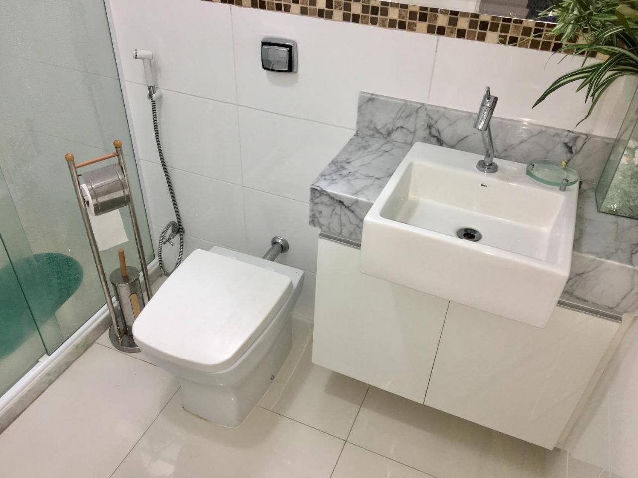 Apartamento Na Praia Do Forte カボ・フリオ エクステリア 写真